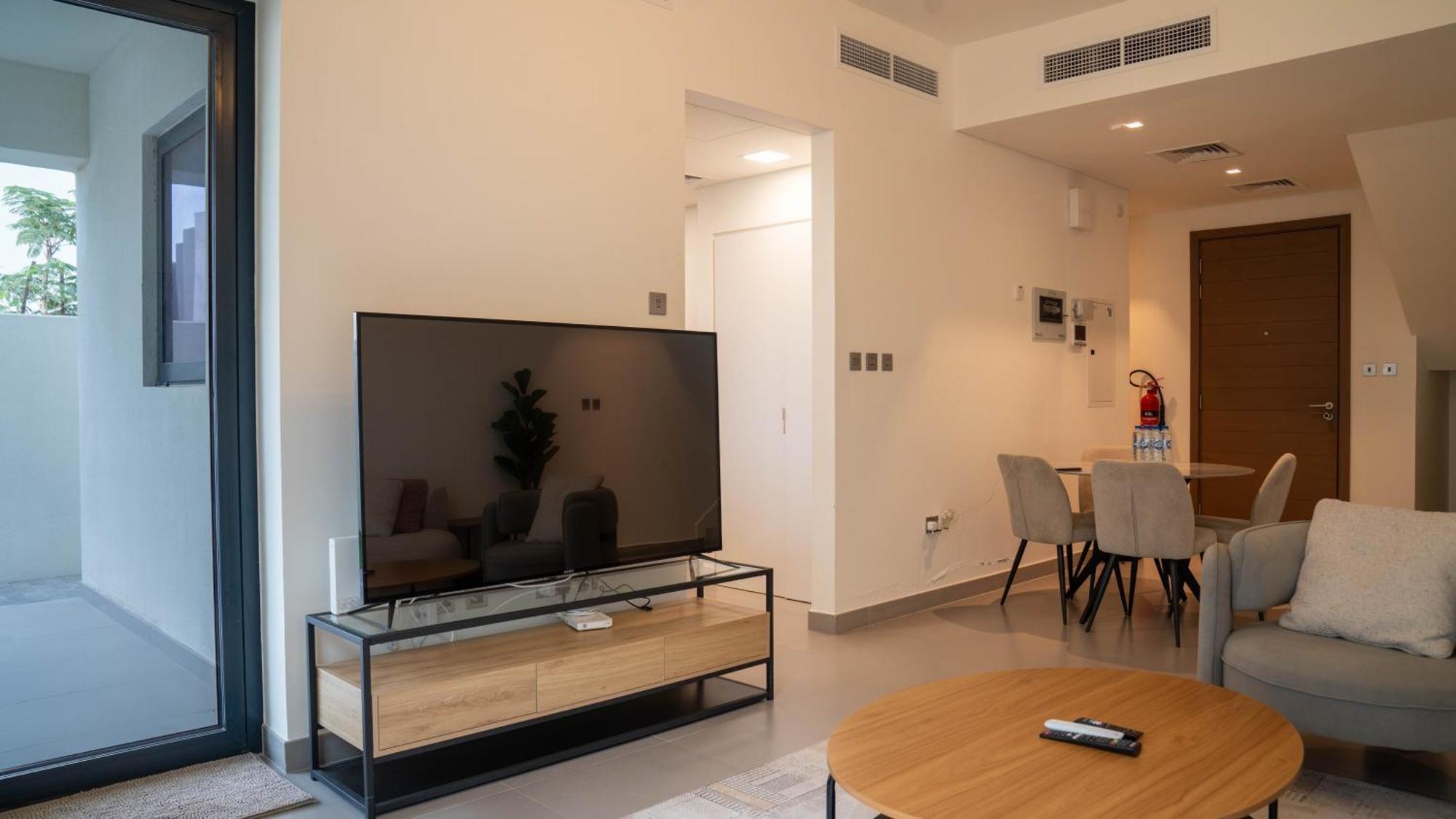 Casa de férias F1 Dream 4br Villa! - Yas Island *